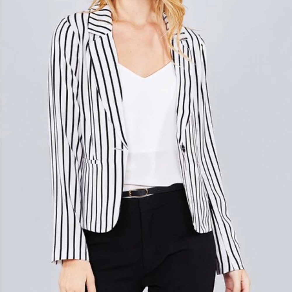 ACTIVE USA PINSTRIPE BLAZER 🫦